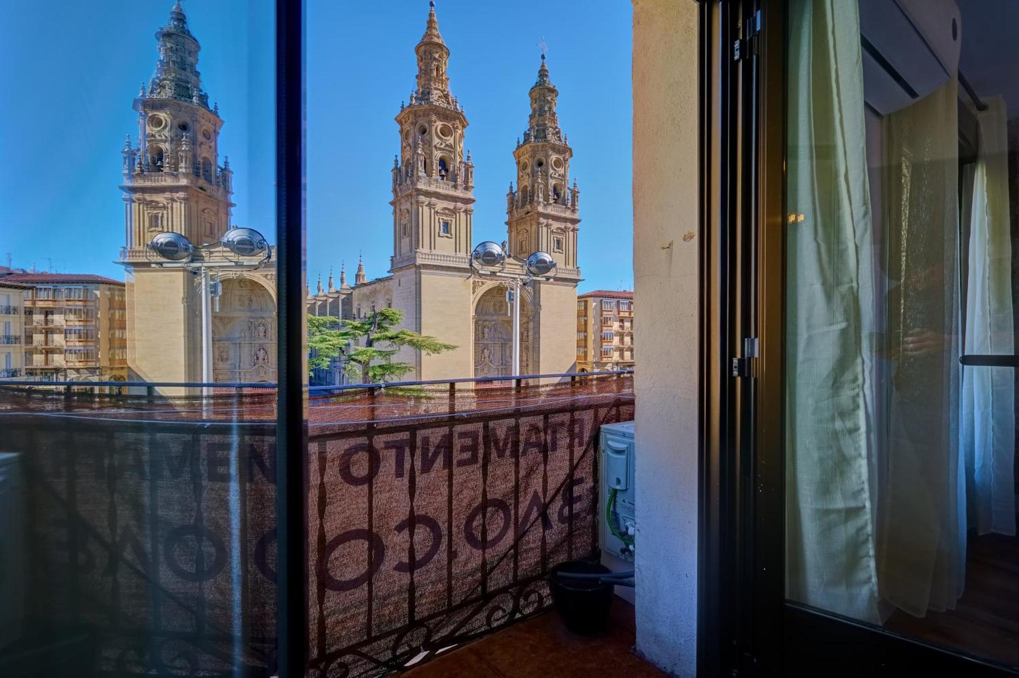 Balcon Del Mercado By Clabao ログローニョ エクステリア 写真